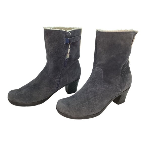 Clark’s Bendables blue suede sherpa‎ lined heeled boots Women's size 8.5 - Picture 1 of 7